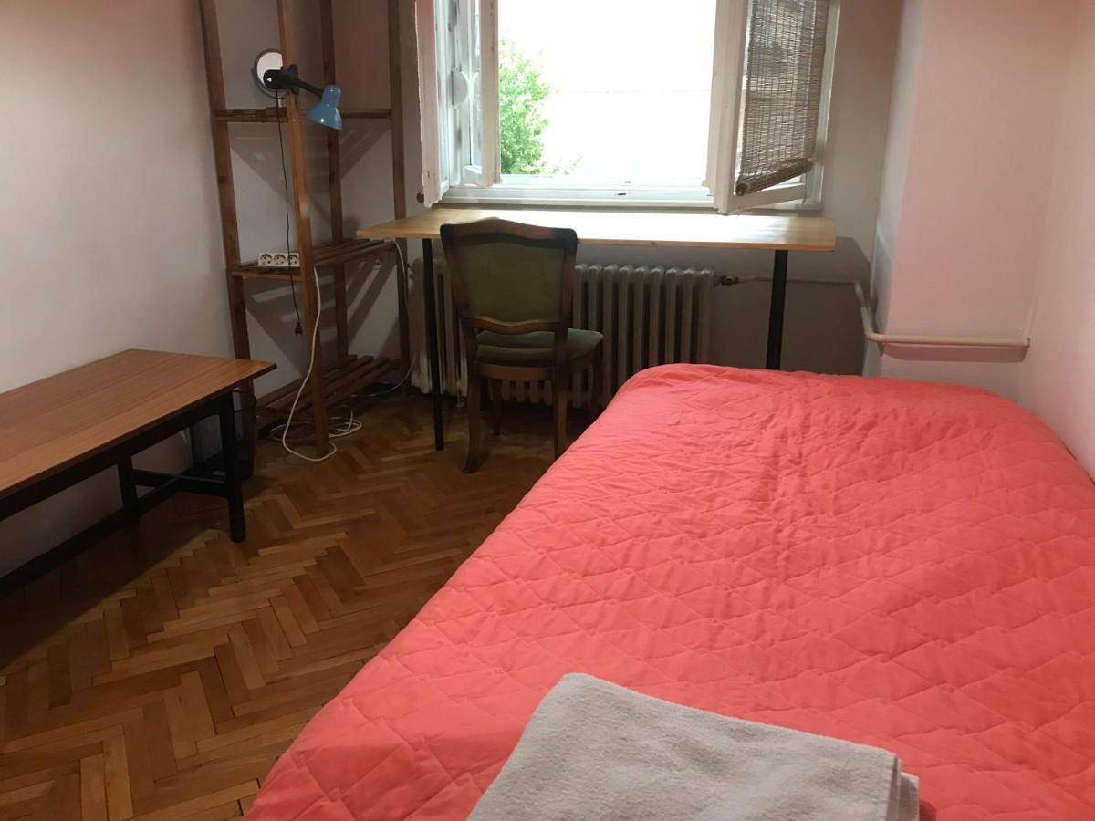 The Pioneers Home Skopje Luaran gambar